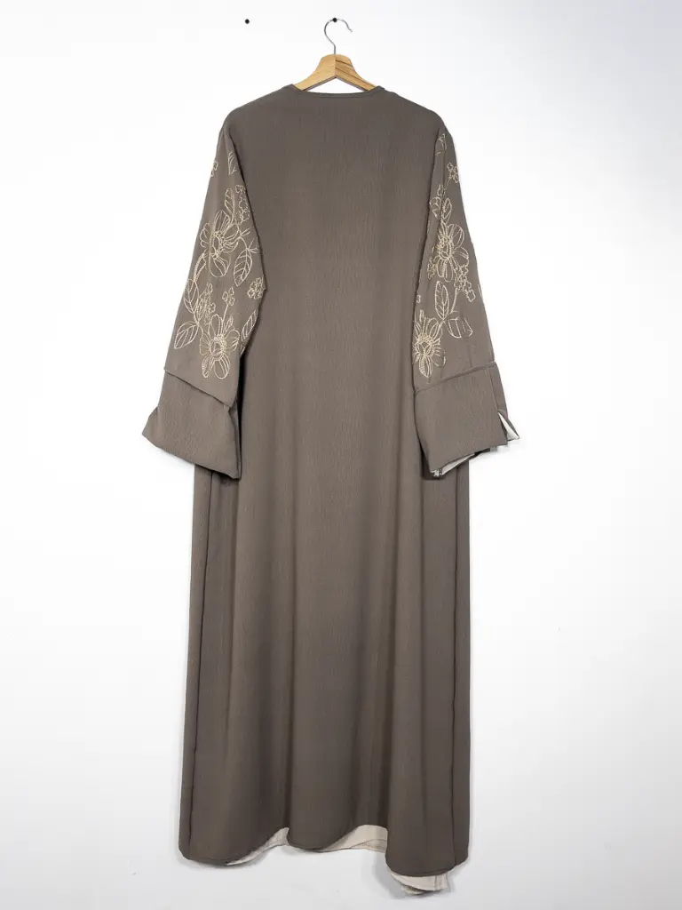 taupe b3.webp