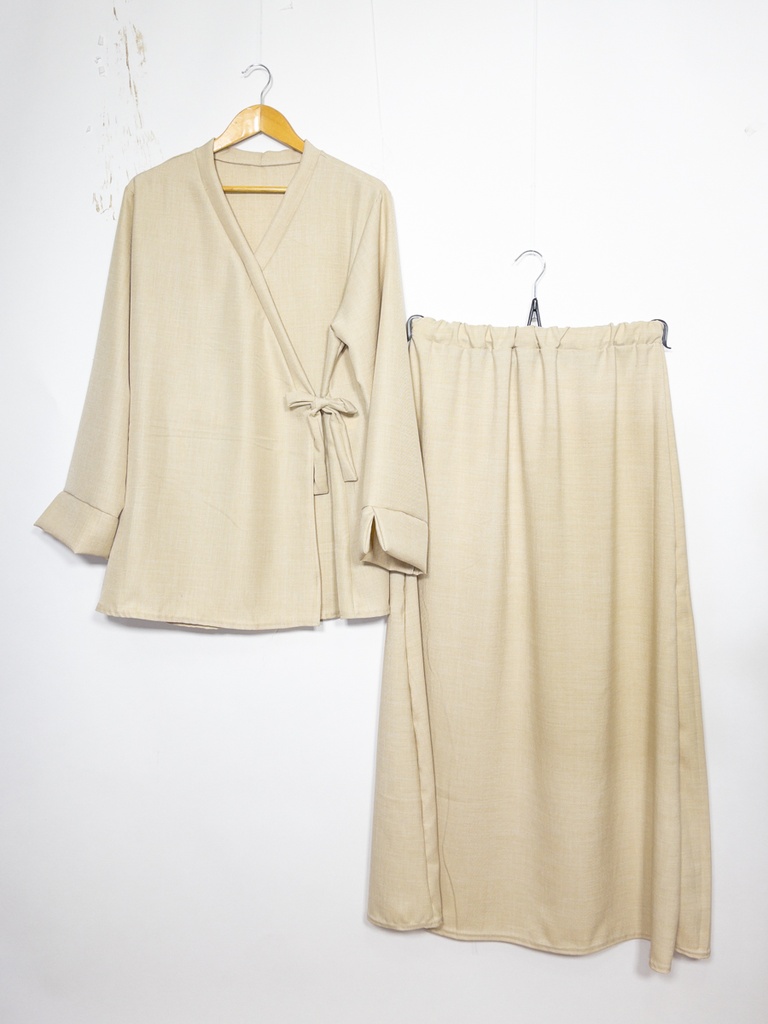 Ensemble haut croisé avec nœud sur les côtés ref: EN2385XLM-JU (Beige)