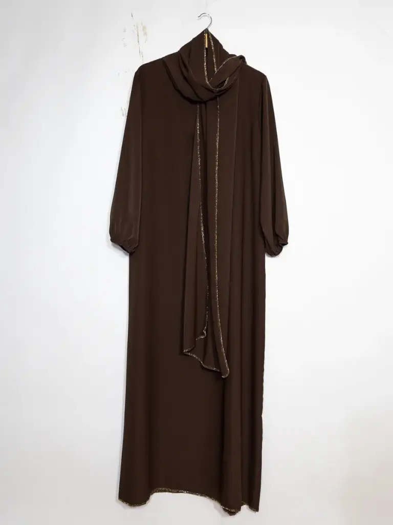 Abaya en soie de Médine pour femme ref:Ro2338pkdr