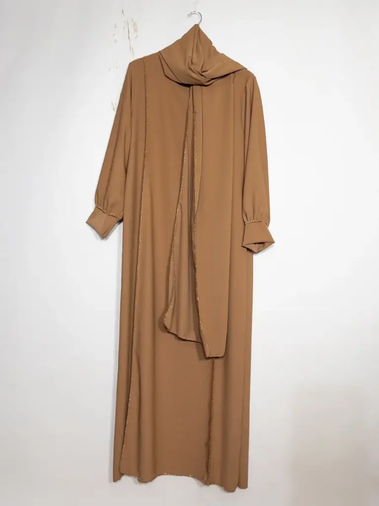 Abaya soie de Médine ref:Ro2369pkdr