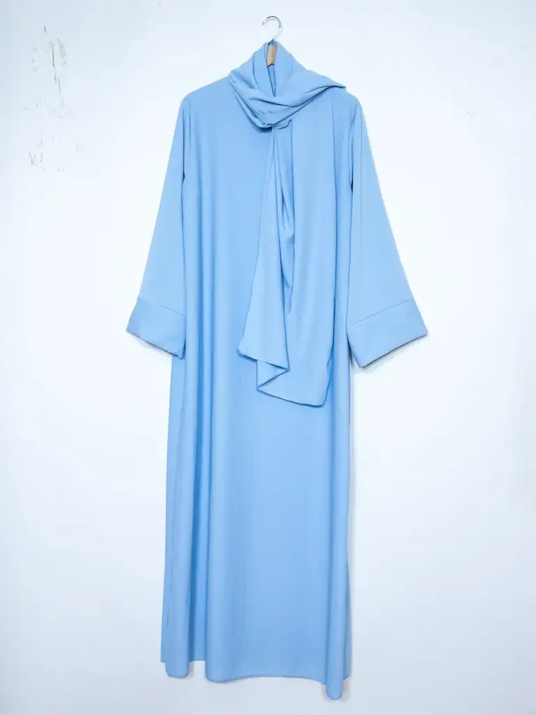 Abaya en soie de Médine pour femme ref:Ro2377pknml