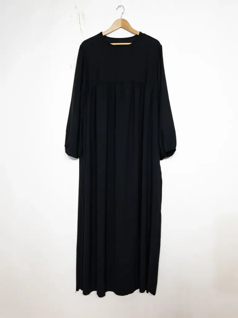 Abaya longue en soie de Médine REF: RO2379PK (Black)