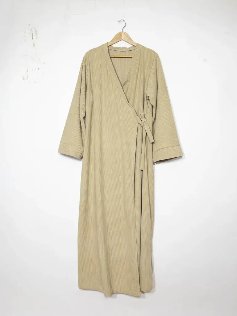Robe abaya ref:Ro2500velcot velours côtèle
