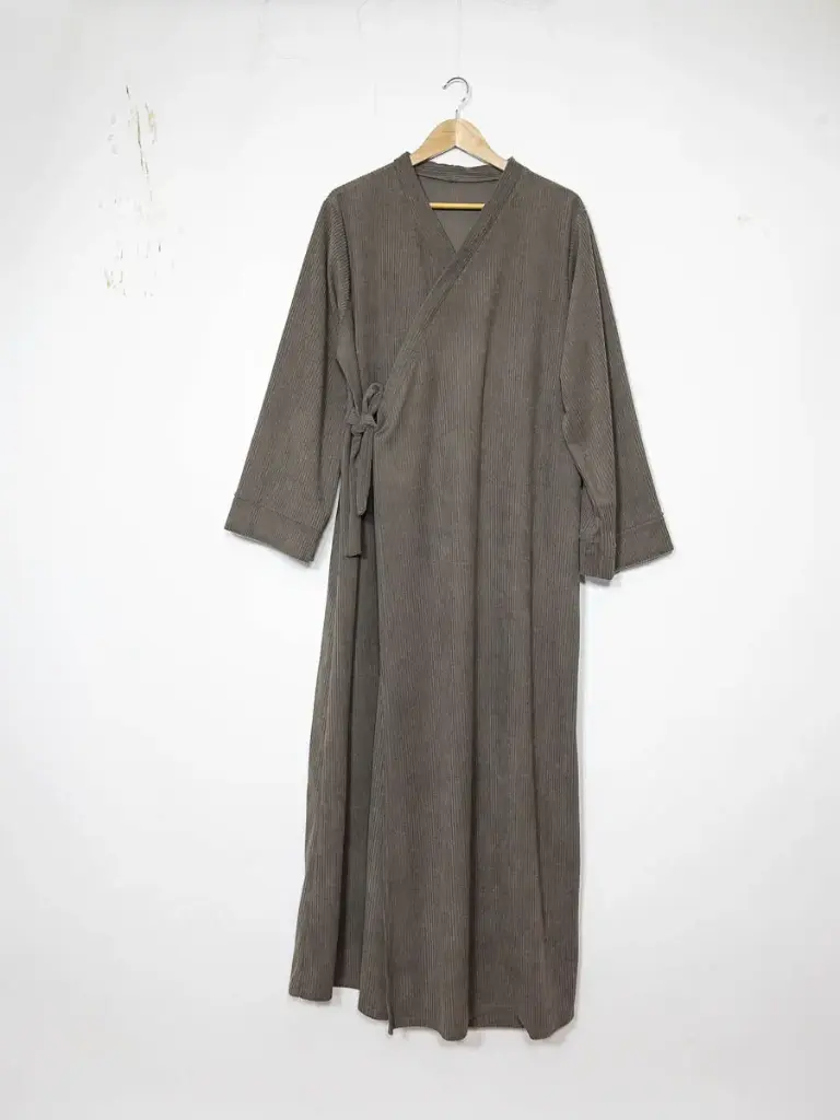 Robe abaya ref:Ro2500velcot velours côtèle