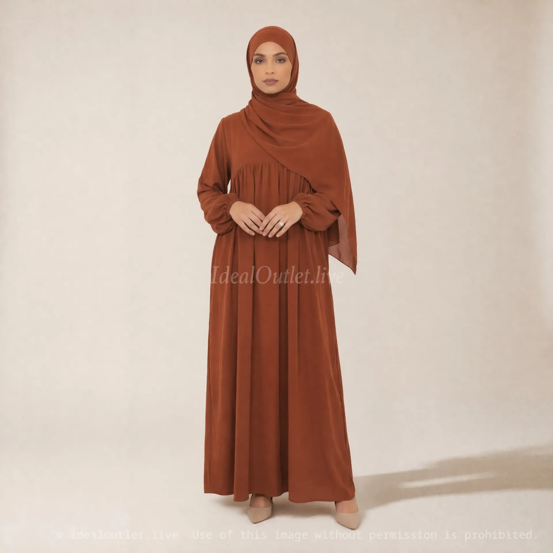 Abaya longue en soie de Médine REF: RO2326PK