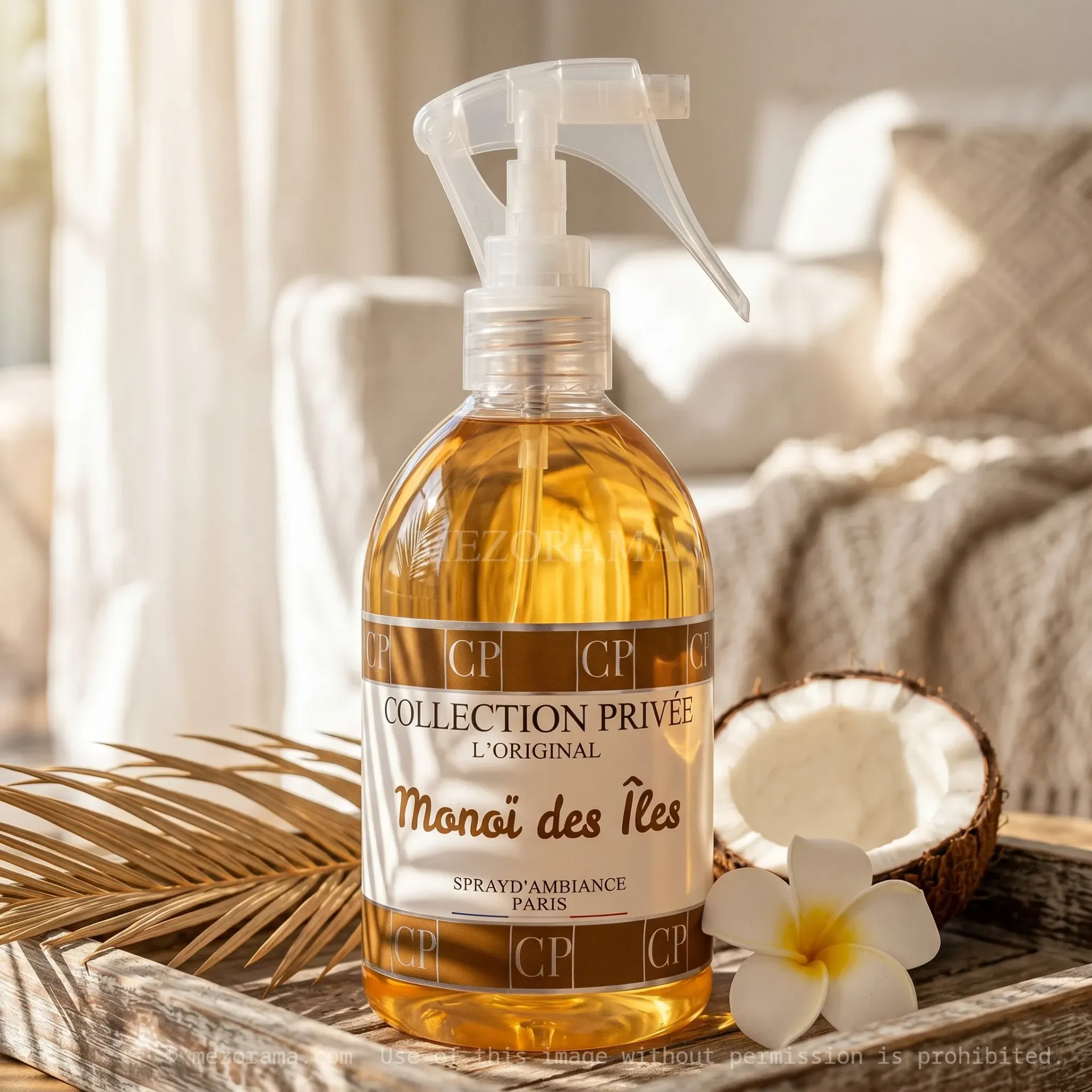 [CP_PFI_MONOI_D_ILES_250MLabc] Voyage tropical à domicile, Collection Privée L'Original, Monoï des Îles, Spray d'Ambiance, 250ml(abc)