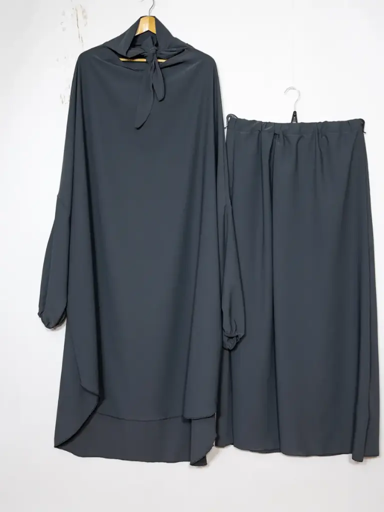 Jilbeb ensemble deux pièces en soie de Médine REF: EN2310PK